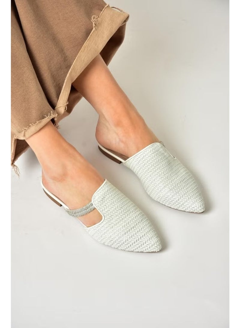 Fox Shoes صنادل نسائية مزينة بحجر القش الأبيض P820031417 - Image 4
